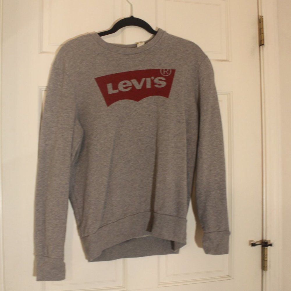 womens levis sweatshirt